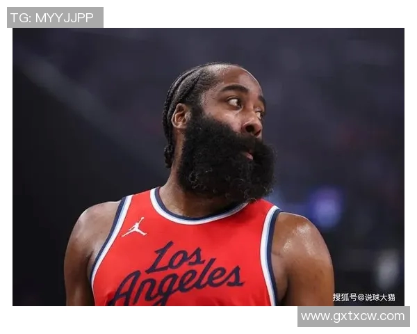 大卫-詹姆斯获得CBA赛季最有价值球员，成为焦点人物