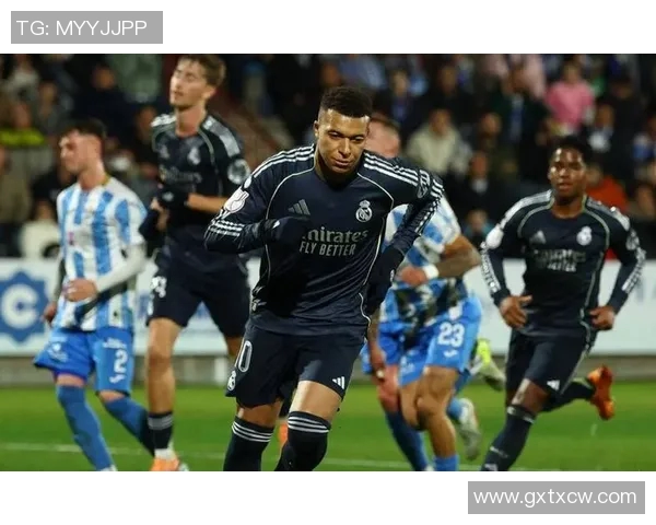 基里安·姆巴佩：法国足球先生史上最年轻的传奇